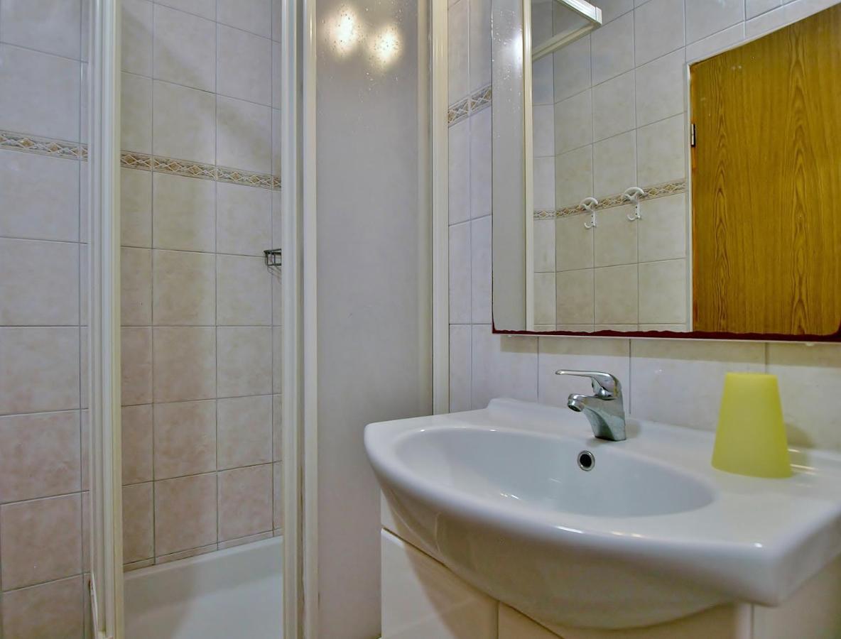 Apartments Eufemija Rab Town Bagian luar foto