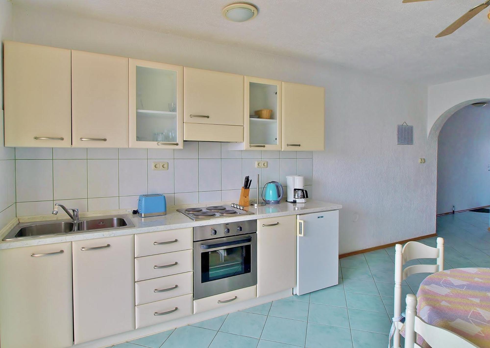 Apartments Eufemija Rab Town Bagian luar foto
