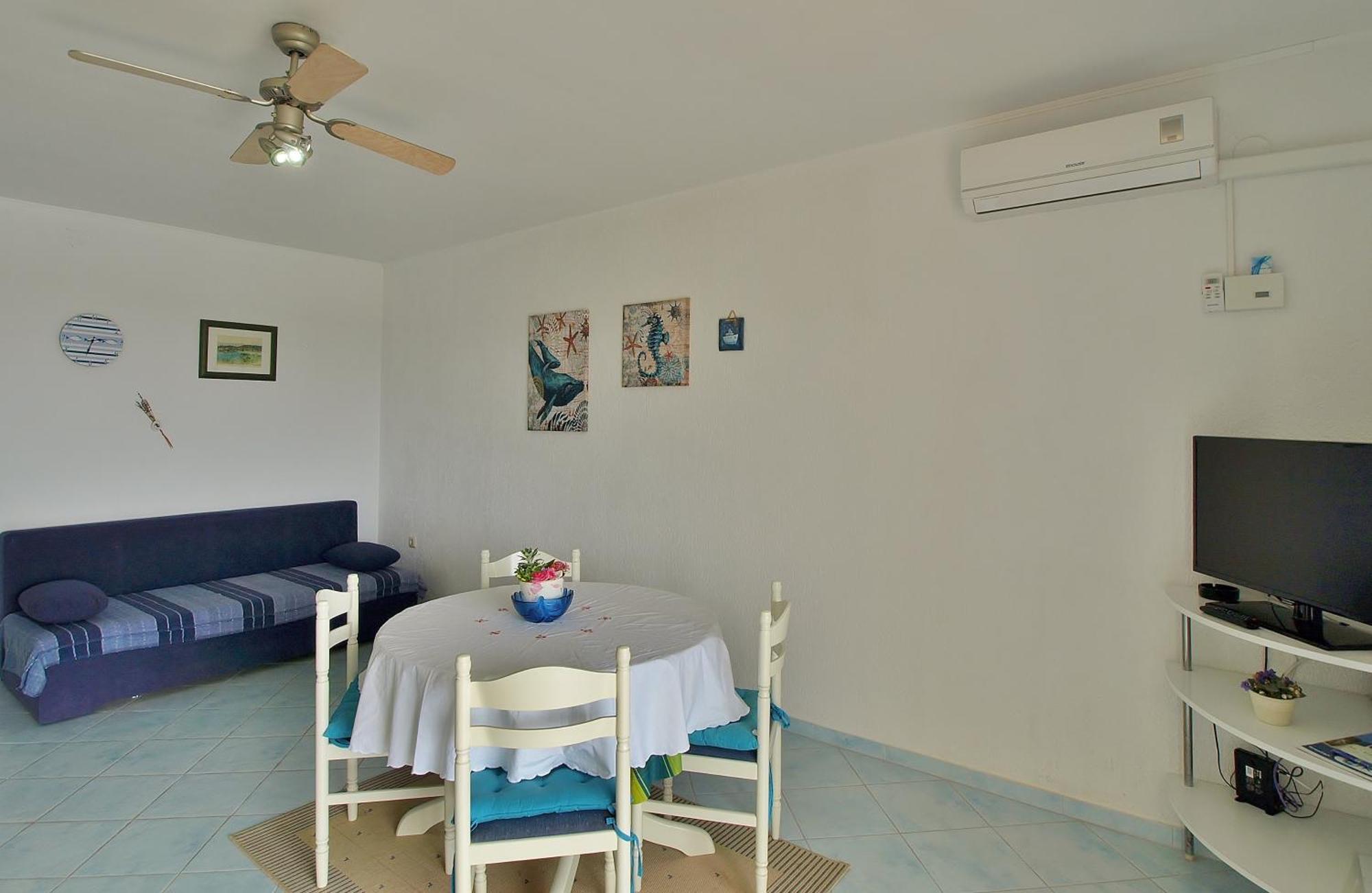 Apartments Eufemija Rab Town Bagian luar foto